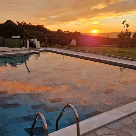 Derniere Minute- Cargese- Vue Mer-piscine-plage-clim 아파트 *